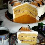 Cannoli Cake